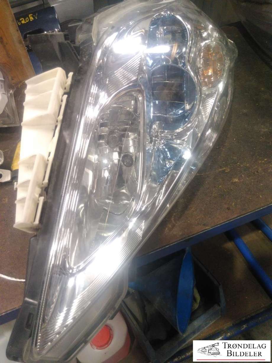 Frontlykt høyre full-LED til Nissan Leaf 2011-2017 (Type I) (26010-3NL5A|)