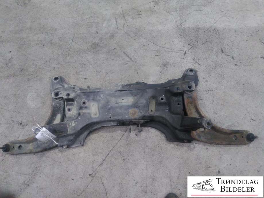 Travers foran hoved til Toyota Yaris, 2012-2014 (Type III, Fase 1)  