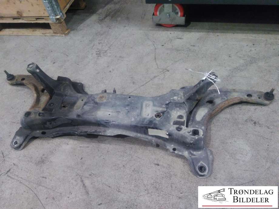 Travers foran hoved til Toyota Yaris 2012-2014 (Type III, Fase 1)  