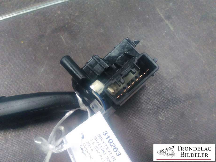Bryter blink til Suzuki SX4 S-CROSS 2013-->> (Type II)  (3721061M50|)