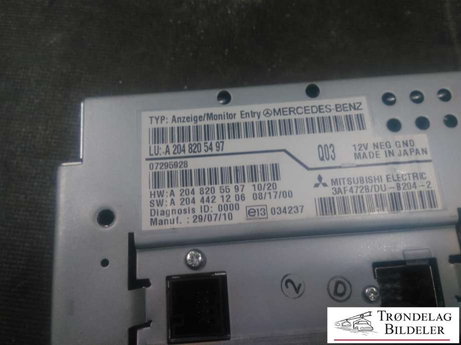 Multimedia display (MCU - Media Controller Unit) til Mercedes C-Klasse 2007-2011 (Fase 1) (W204) (W204) (MITSUBISHI|A 204 820 55 97|A 204 820 54 97|)