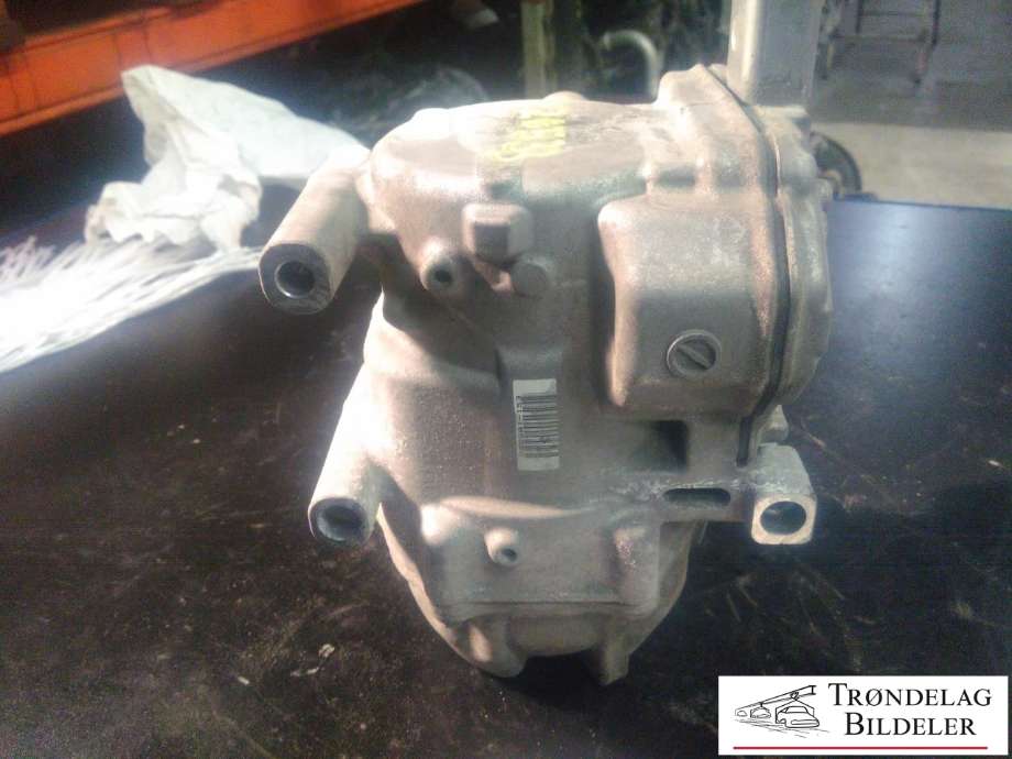 Aircondition kompressor til Toyota Yaris 2012-2014 (Type III, Fase 1) (DENSO|042200-0512|)