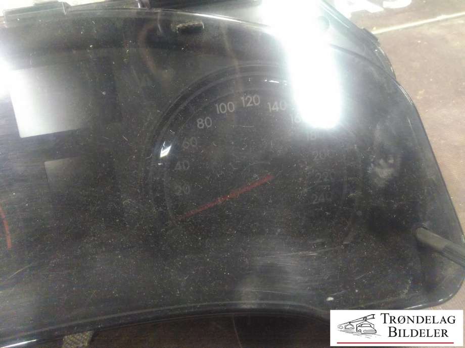 Instrumentpanel til Toyota Avensis 2009-2015 (Type III, Fase 1)  (TOYOTA|83800-05K21|MB257470-0944|)