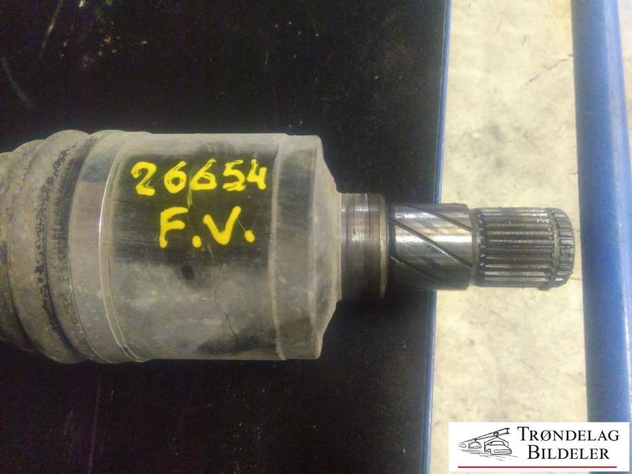 Drivaksel venstre foran, diesel/automat til Jeep Commander 2006-2009