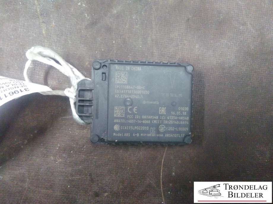 Sensor radar til Tesla Model S 2016-2021 (Fase 2) (1108647-00-B|110864700B|)