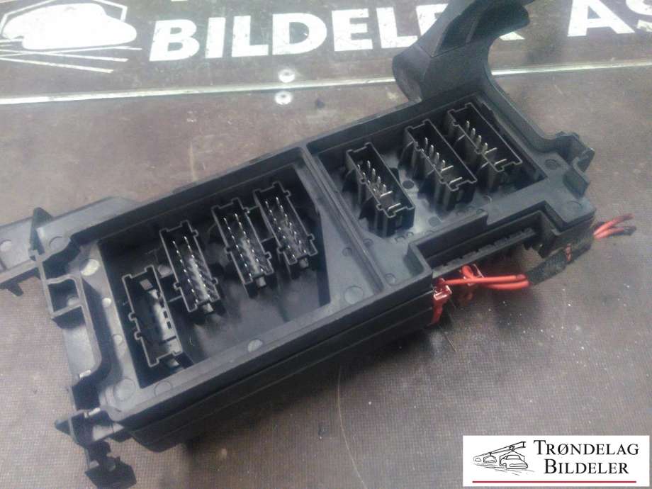 Sikringsboks til Mercedes ML 2005-2011 (W164) (W164) (A 164 540 02 72|)