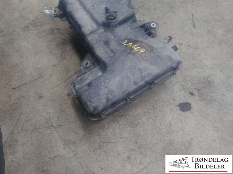 AdBlue tank til VW Transporter / Caravelle 2009-2015 (Fase 2) (T5) (T5) (7E0 131 877 F|073 KOF0297628C|)