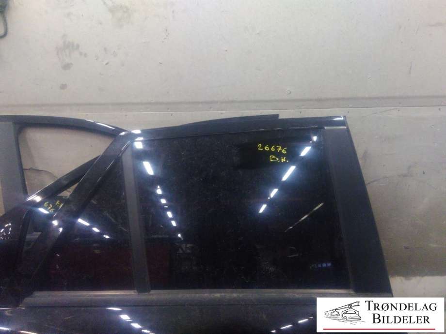 Dør høyre bak til Mercedes ML 2005-2011 (W164) (W164) (A 164 730 02 05|A 164 730 02 05 64|)