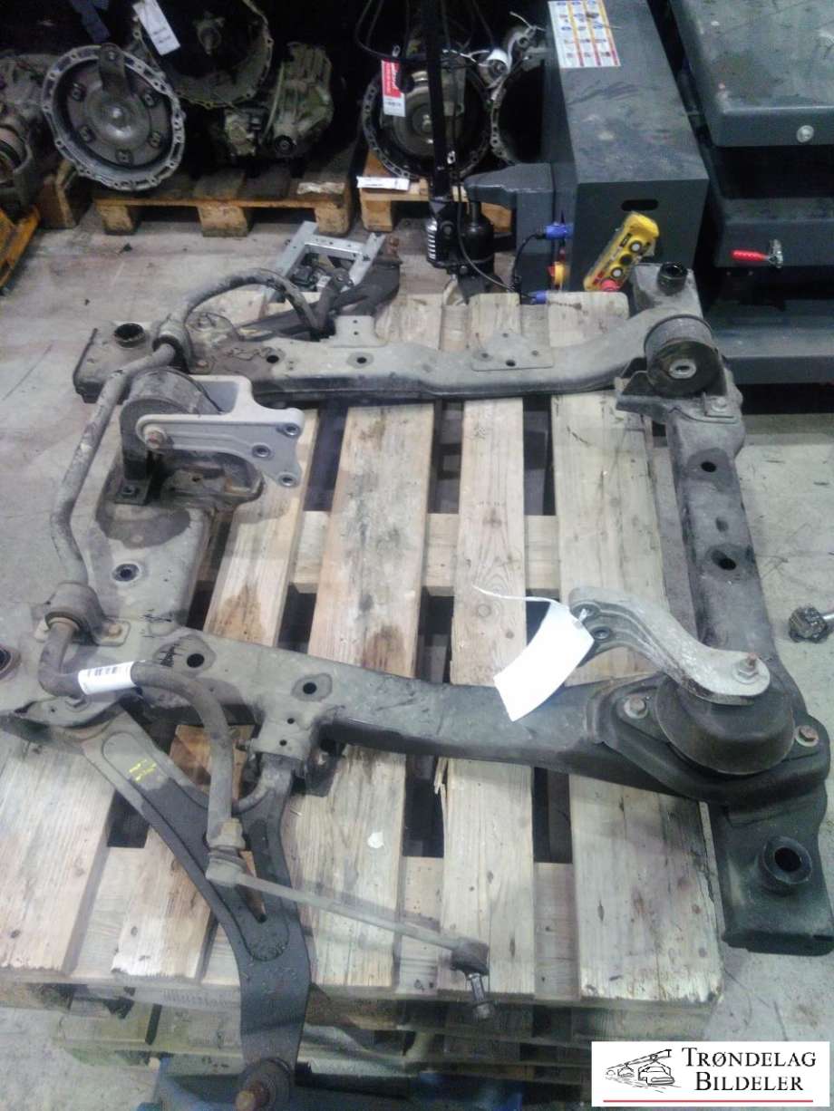 Travers foran hoved til BYD T3 2020-->>