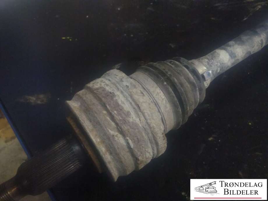 Drivaksel høyre bak, diesel/automat til VW Transporter / Caravelle 2009-2015 (Fase 2) (T5) (T5) (7E0 502 202|)
