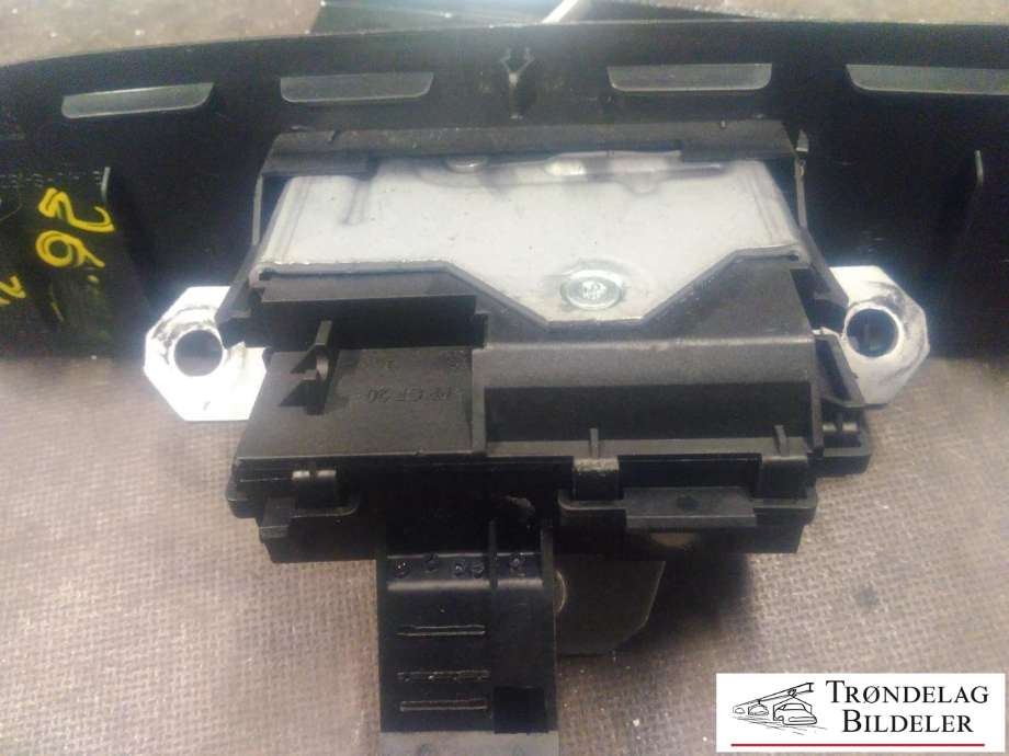 Baklukelås til Ford Kuga 2008-2012 (Type I)  (8V41-S442A66-AG|313712 DORYB|01041170005)