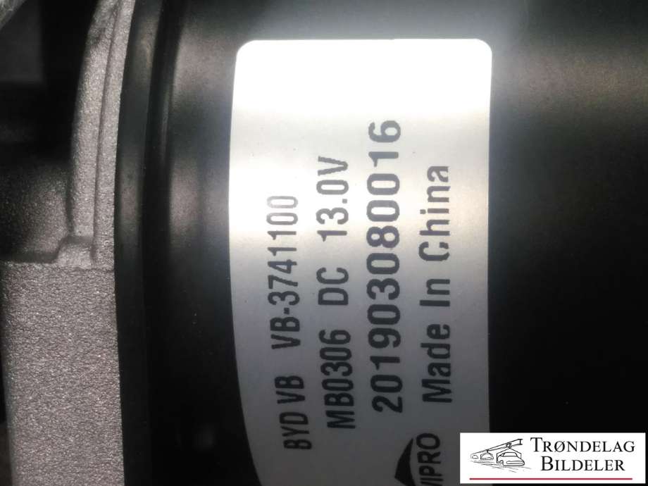 Viskermotor frontrute komplett m/overføring til BYD T3 2020-->>  (WIPRO|VB-3741100|)