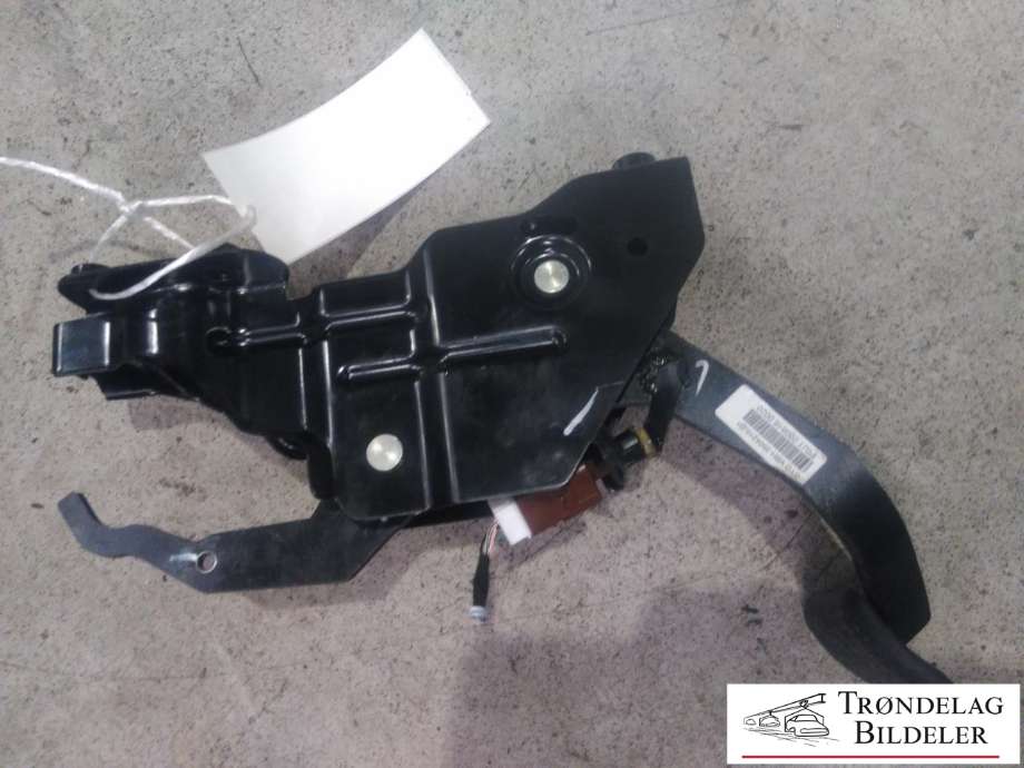 Pedal brems til BYD T3 2020-->>  (VBH-3504010-D1|P0J12008160020|)