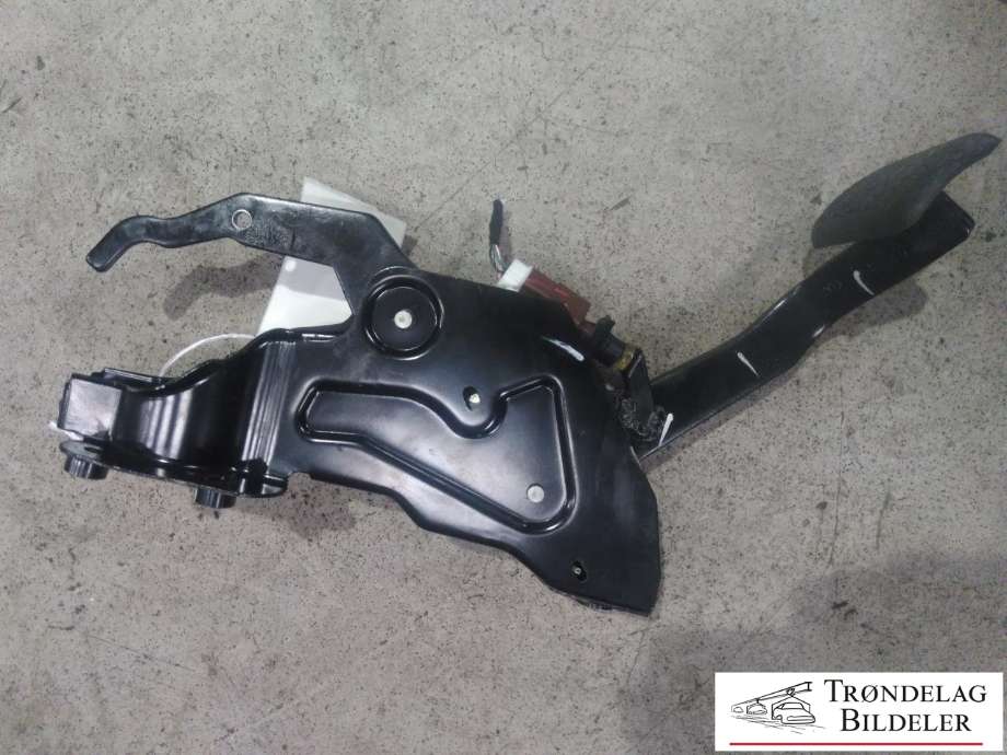 Pedal brems til BYD T3 2020-->>  (VBH-3504010-D1|P0J12008160020|)