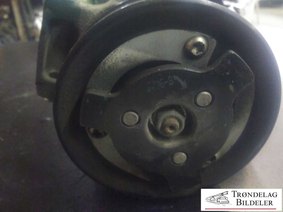 Aircondition kompressor til Škoda Octavia 2013-2016 (Type III, Fase 1)  (VW AG|5Q0820803F|5Q0820803K|890632|5Q0820803D|5Q0820803J|5Q0820803G|1K0820803A|1K0820803B|1K0820803H|1K0820803K|1K0820803L|1K0820803M|5Q0820803M|1K0820803G|1K0820803J|1K0820803N|1K0820803P|1K0820803Q|1K0820803S|5K0820803|5K0820803A|5K0820803B|5K0820803C|5K0820803D|5K0820803E|5K0820803F|5K0820803G|5K0820803H|5K0820803J|5K0820803K|5N0820803|5N0820803A/B|5N0820803C|5N0820803D|5N0820803H)