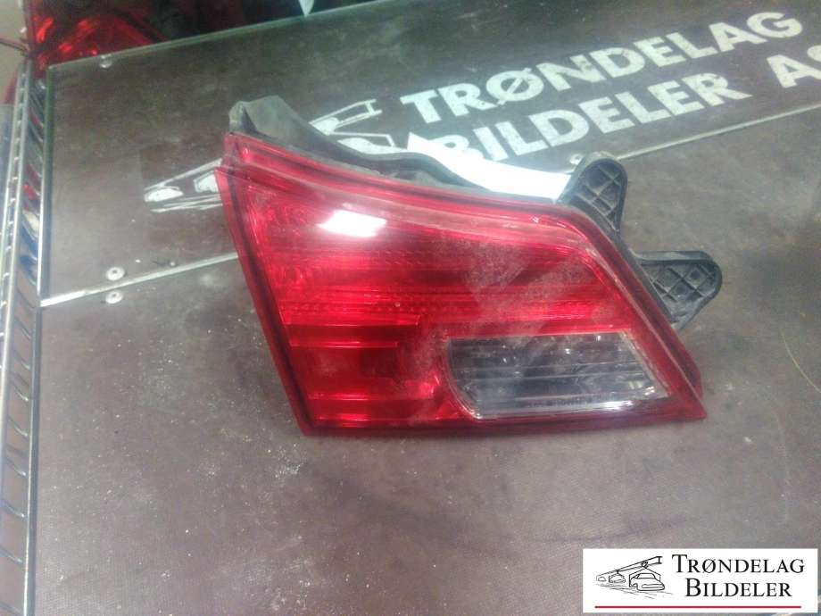 Baklykt venstre indre til Subaru Outback, 2009-2014 (Type IV)  