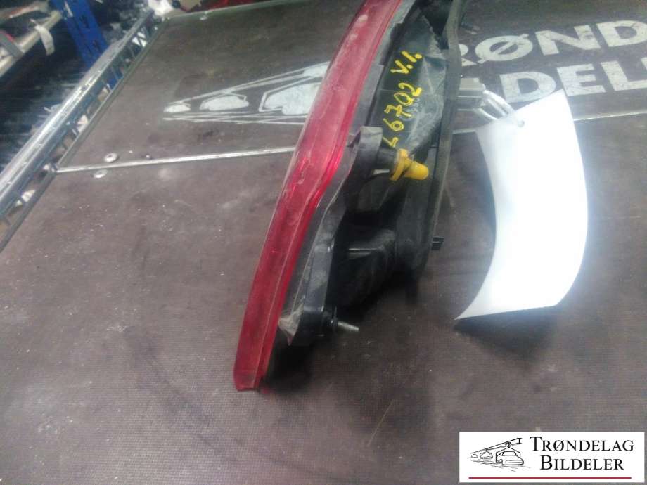 Baklykt venstre indre til Subaru Outback 2009-2014 (Type IV)