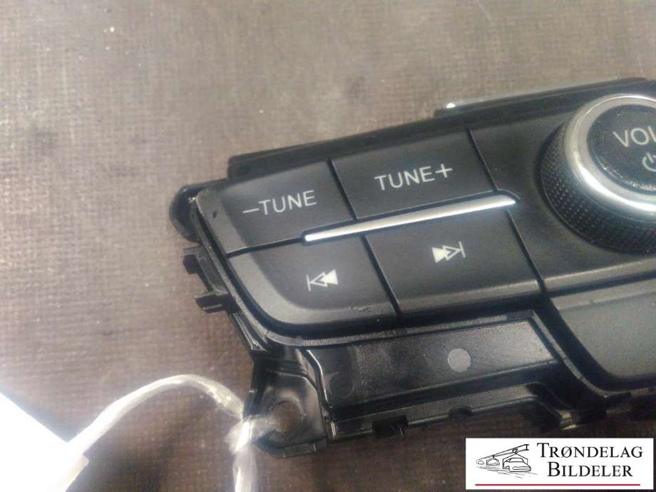 Bilstereo navigasjon betjeningspanel til Ford Focus 2014-2018 (Type III, Fase 2)  (FORD|F1ET18K811HD|17013771-01|4F571-HB)
