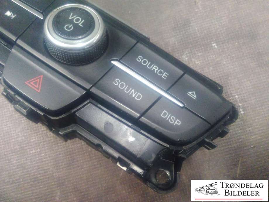 Bilstereo navigasjon betjeningspanel til Ford Focus 2014-2018 (Type III, Fase 2)  (FORD|F1ET18K811HD|17013771-01|4F571-HB)