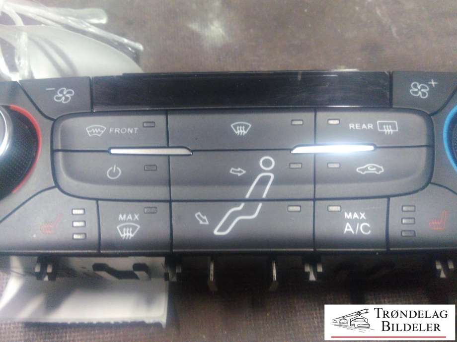 Varmeapparat betjening til Ford Focus 2014-2018 (Type III, Fase 2)  (FORD|F1FET-18C612-DH|WX0V057830|)