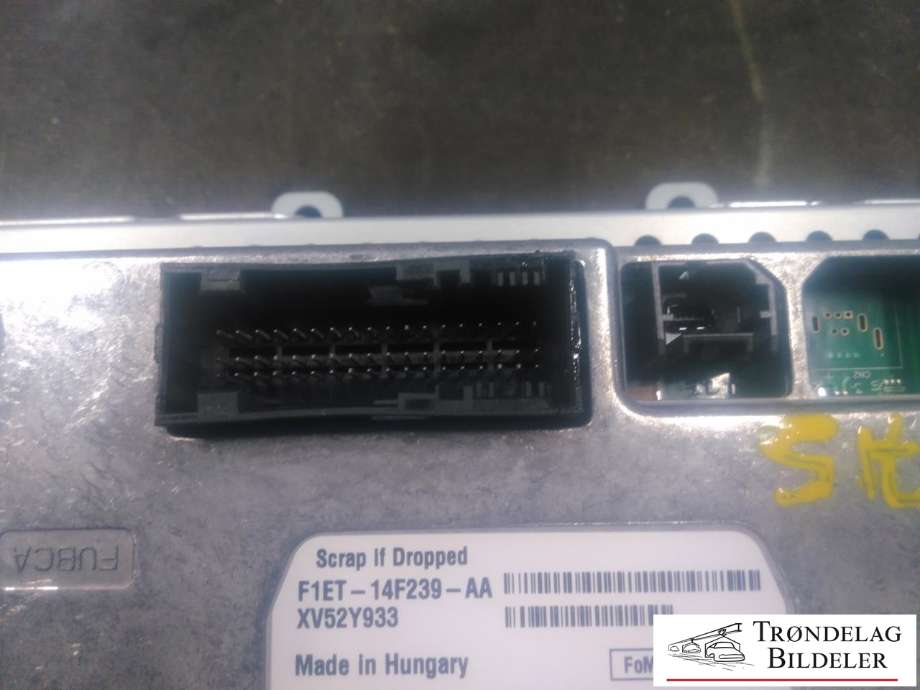 Bilstereo navigasjon skjerm til Ford Focus 2014-2018 (Type III, Fase 2) (FORD|F1ET-14F239-AA|XV52Y933|)