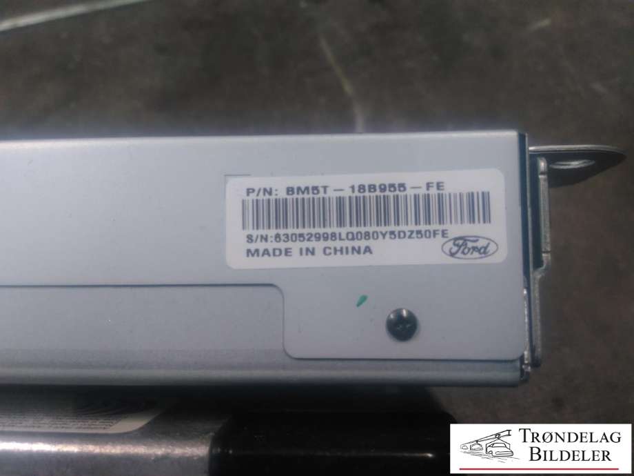 Bilstereo navigasjon skjerm til Ford Focus 2014-2018 (Type III, Fase 2) (FORD|F1ET-14F239-AA|XV52Y933|)