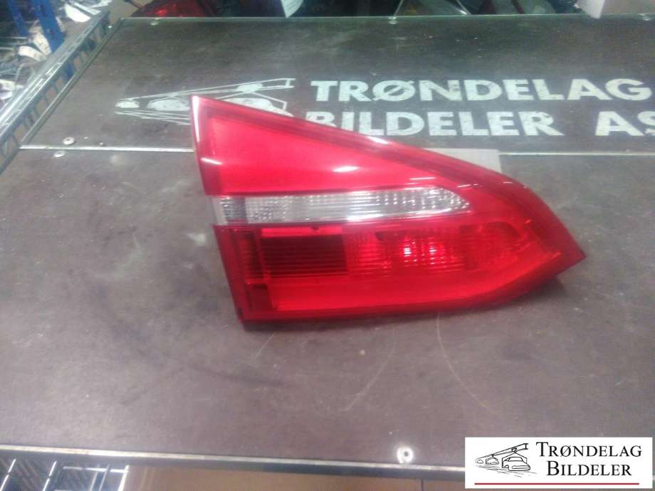 Baklykt venstre indre til Ford Focus 2014-2018 (Type III, Fase 2) (F1EB-13A603-CA|)