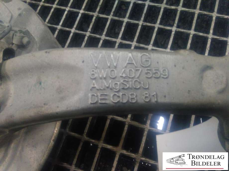 Hjulspindel venstre foran til Audi A4, Allroad 2016-->> (Type II) (B9) (B9) (8W0 407 559|8W05DD|)