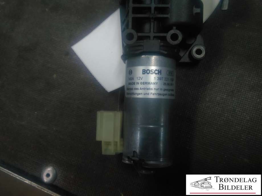 Baklukeåpner motor til Audi A4, Allroad 2016-->> (Type II) (B9) (B9) (BOSCH|8W9 827 851 A|0 390 204 155|)