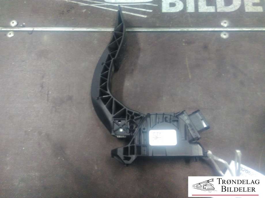 Pedal gass til Audi A4, Allroad 2016-->> (Type II) (B9) (B9) (VW AG|8W1 723 523|6PV 011 642-01|)