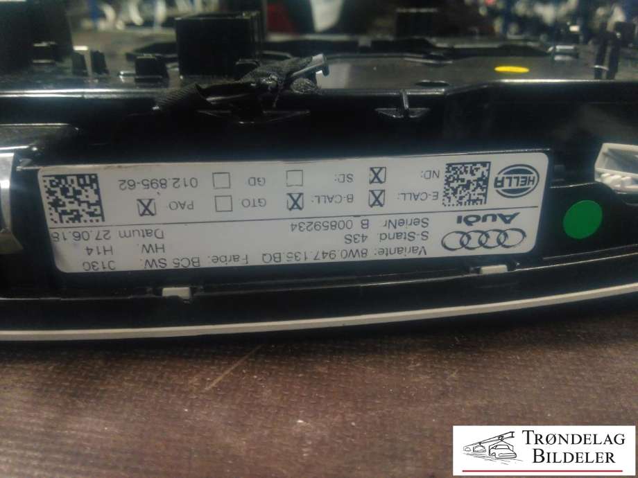 Taklyspanel til Audi A4, Allroad 2016-->> (Type II) (B9) (B9) (8W0 947 135 BQ|)