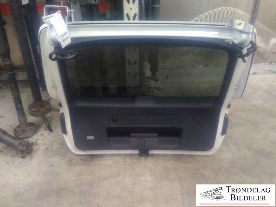 Bakluke til Audi A4, Allroad 2016-->> (Type II) (B9) (B9) (8W9 827 025 B|8W9 827 025 D|)