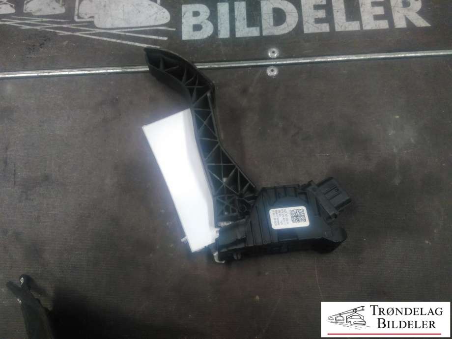 Pedal gass til Škoda Superb, 2015-->> (Type III)  (VW AG|5Q1 723 503 H)