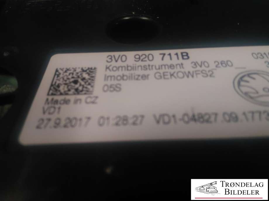 Instrumentpanel til Škoda Superb 2015-->> (Type III)  (3V0 920 711 B|)