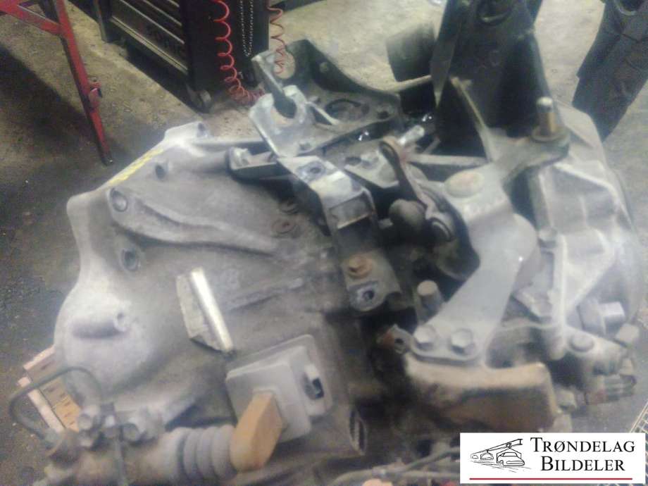 Girkasse manuell 6-trinn til Toyota Avensis 2009-2015 (Type III, Fase 1)  (30300-20A20|)