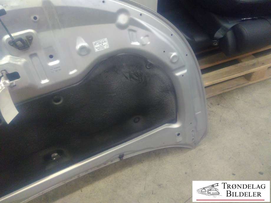Panser til Toyota Avensis 2009-2015 (Type III, Fase 1)  (53301-05040|)
