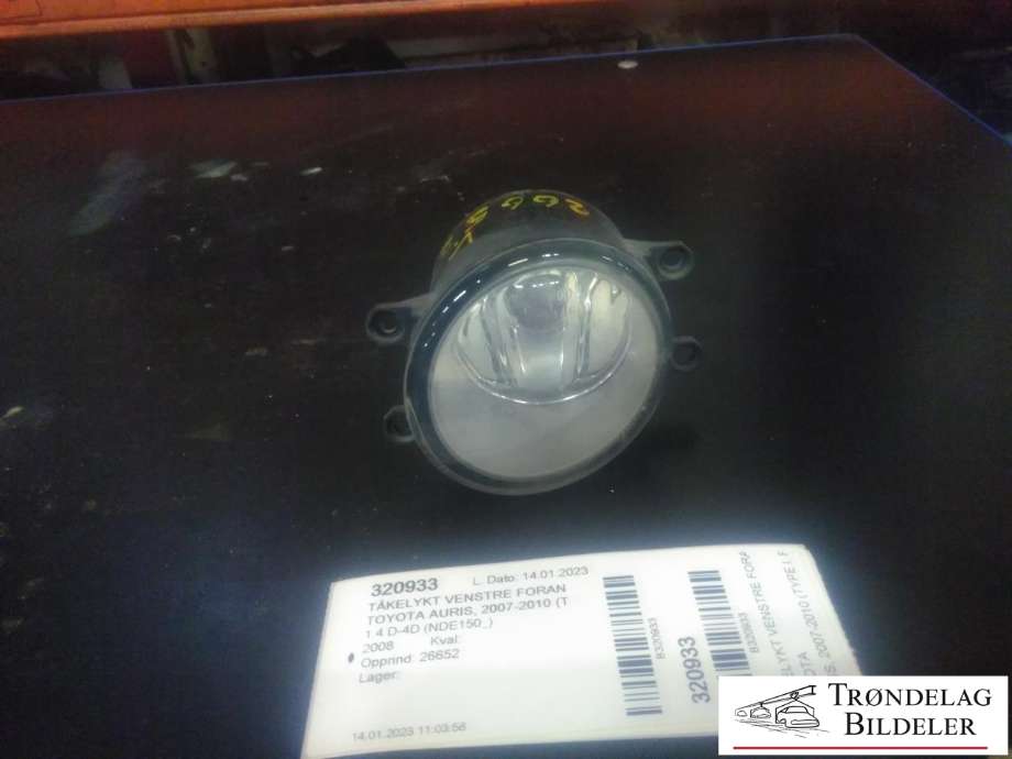 Tåkelykt venstre foran til Toyota Auris, 2007-2010 (Type I, Fase 1)  (VALEO|81220-0D041)