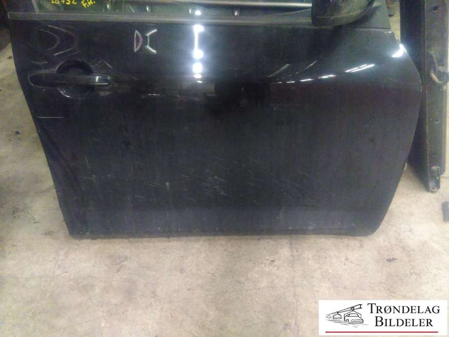 Dør høyre foran til Toyota RAV4 2006-2009 (Type III, Fase 1)  (67001-42120|67001-42110|)