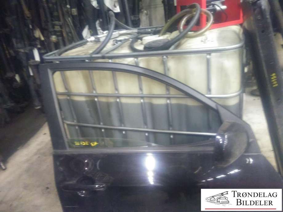 Dør høyre foran til Toyota RAV4 2006-2009 (Type III, Fase 1)  (67001-42120|67001-42110|)