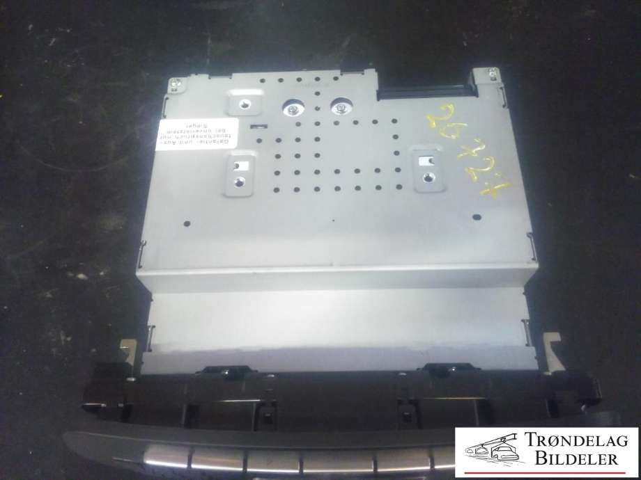 Bilstereo til Mercedes C-Klasse 2011-2014 (Fase 2) (W204) (W204) (MERCEDES-BENZ|A 204 900 43 06|)