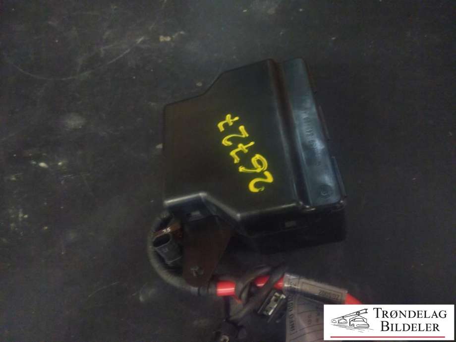 Styreenhet batteri til Mercedes C-Klasse 2011-2014 (Fase 2) (W204) (W204) (A2045409813|)