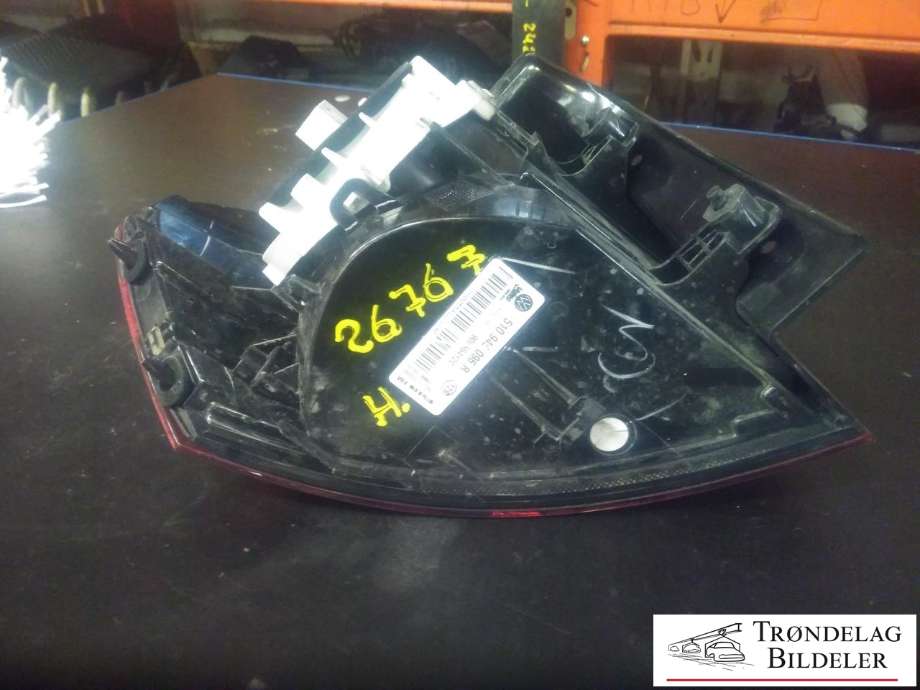 Baklykt høyre ytre til VW Golf Sportsvan 2014-2018  (VALEO|510 945 096 R|510 945 096 AE|90055412C)