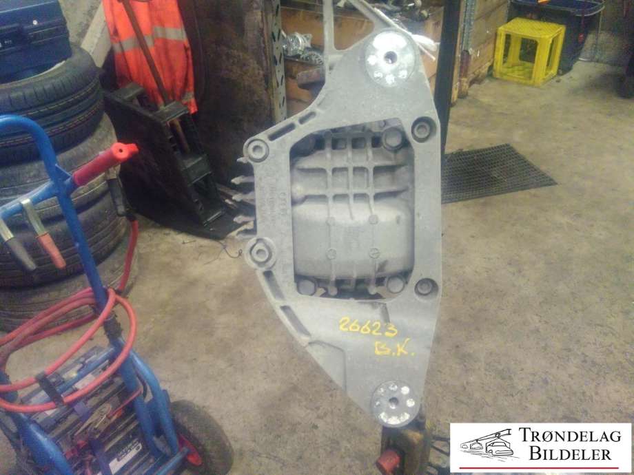 Kardang klokke bak til Audi A6, Allroad 2012-2014 (Type III, Fase 1) (C7) (C7) (0BC 500 043 N|)