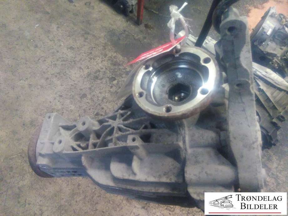 Kardang klokke bak til Audi A6, Allroad 2012-2014 (Type III, Fase 1) (C7) (C7) (0BC 500 043 N|)