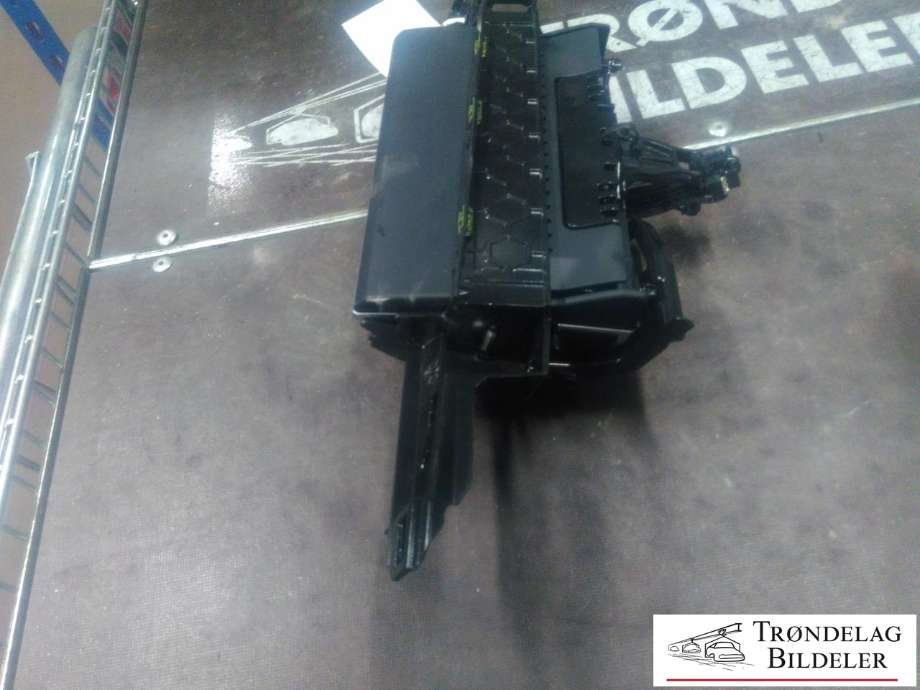 Bilstereo navigasjon skjerm til Audi A6, Allroad 2012-2014 (Type III, Fase 1) (C7) (C7) (BROSE|4G1 919 601 N|917911-110|)