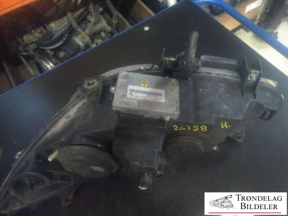 Frontlykt høyre xenon til Peugeot 307 2005-2008 (Fase 2)  (AL|9655763780|)
