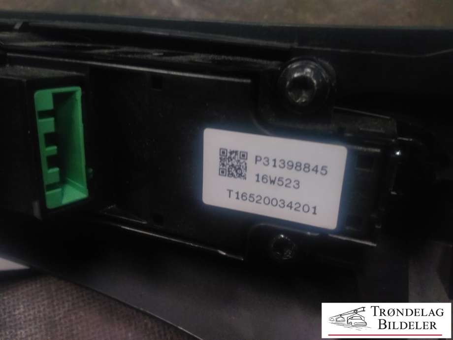 Bilstereo betjeningspanel til Volvo V90 / V90 CC / S90 2016-->> (P31398845|T16520034201|)