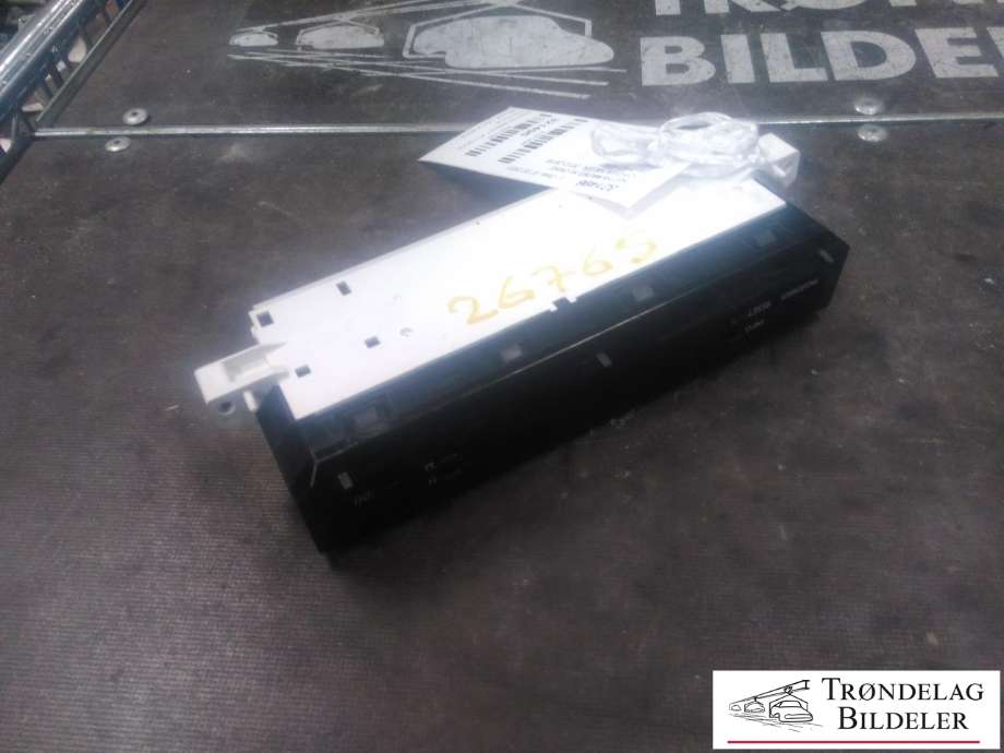 Instrument klokke til Toyota Hilux 2012-2016  (83290-0K011|)
