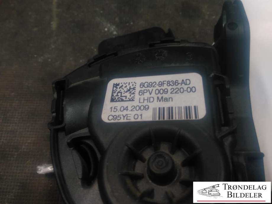 Pedal gass til Volvo XC70 2008-2013 (Type II, Fase 1)  (6PV009220-00|6G92-9F836-AD|)