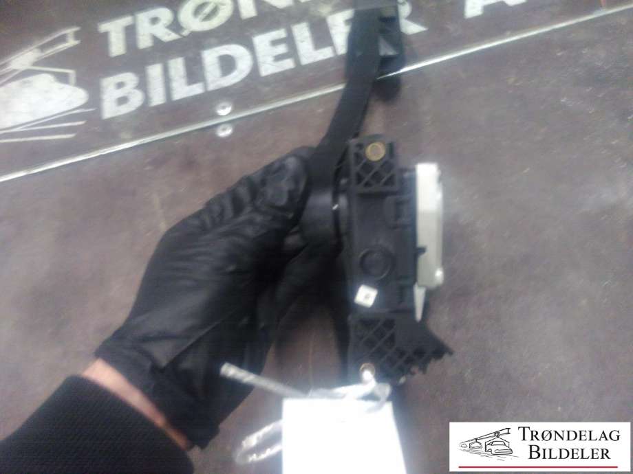 Pedal gass til Volvo XC90 2002-2006 (Type I, Fase 1)  (VOLVO|30683520|6PV 008 537-15|)
